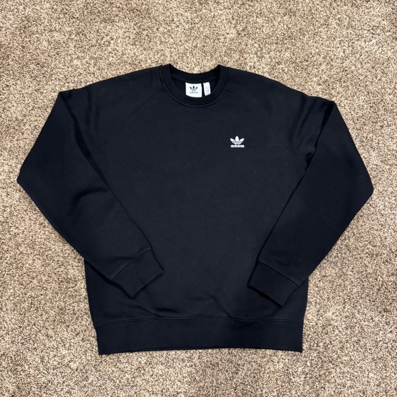 Men’s Adidas Trefoil Essentials Black Crewneck ~Size Medium - Picture 1 of 3